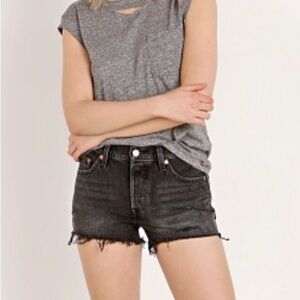 Levi’s 501 shorts in trashed black